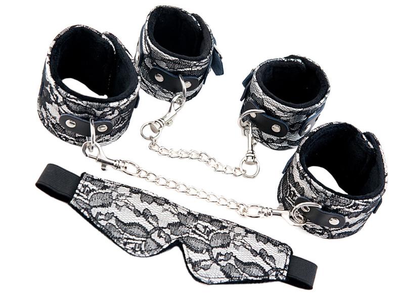 Кружевной набор TOYFA Marcus серебристый: наручники, оковы и маска
